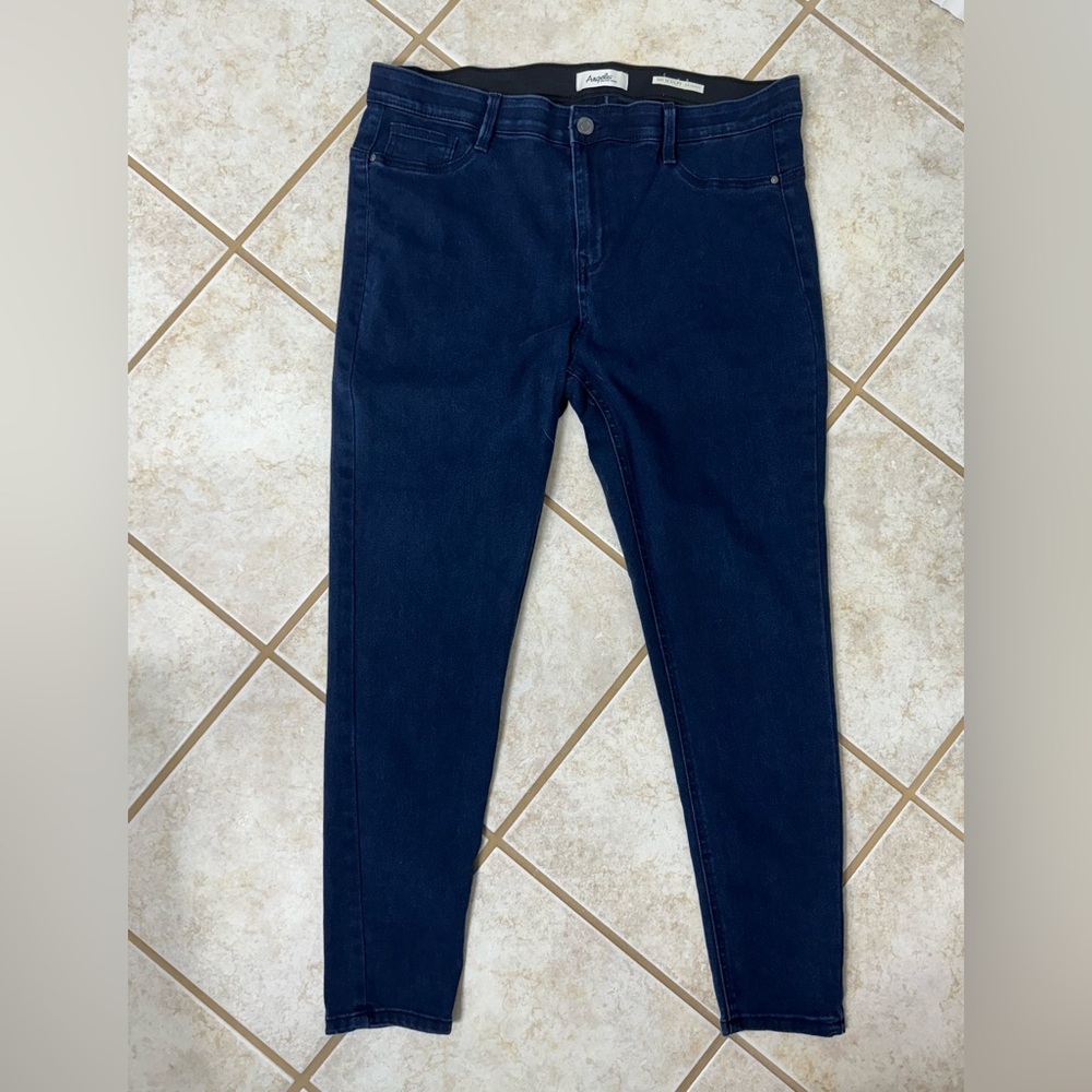 Angels Women’s Jeans Size 16W